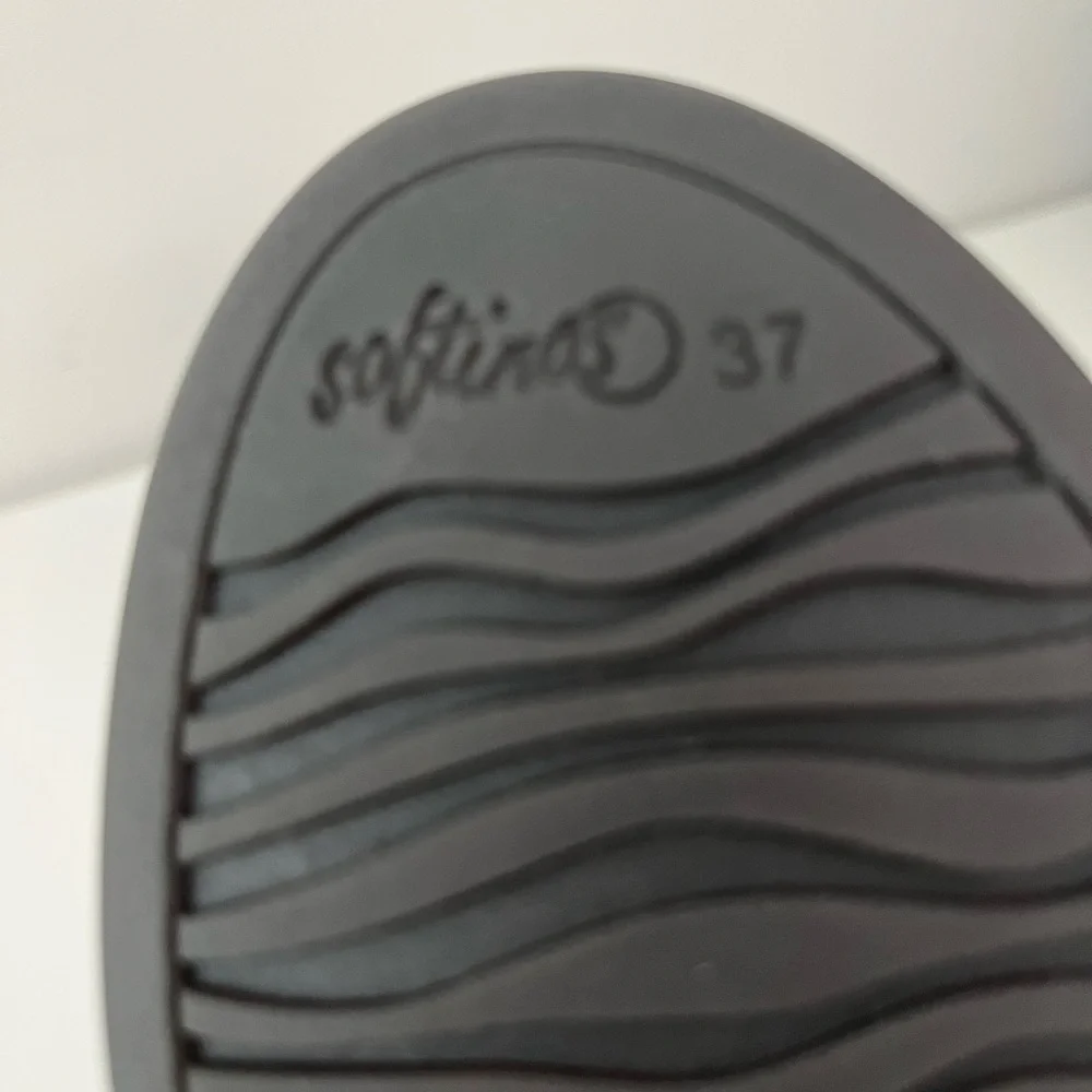 Softinos step into